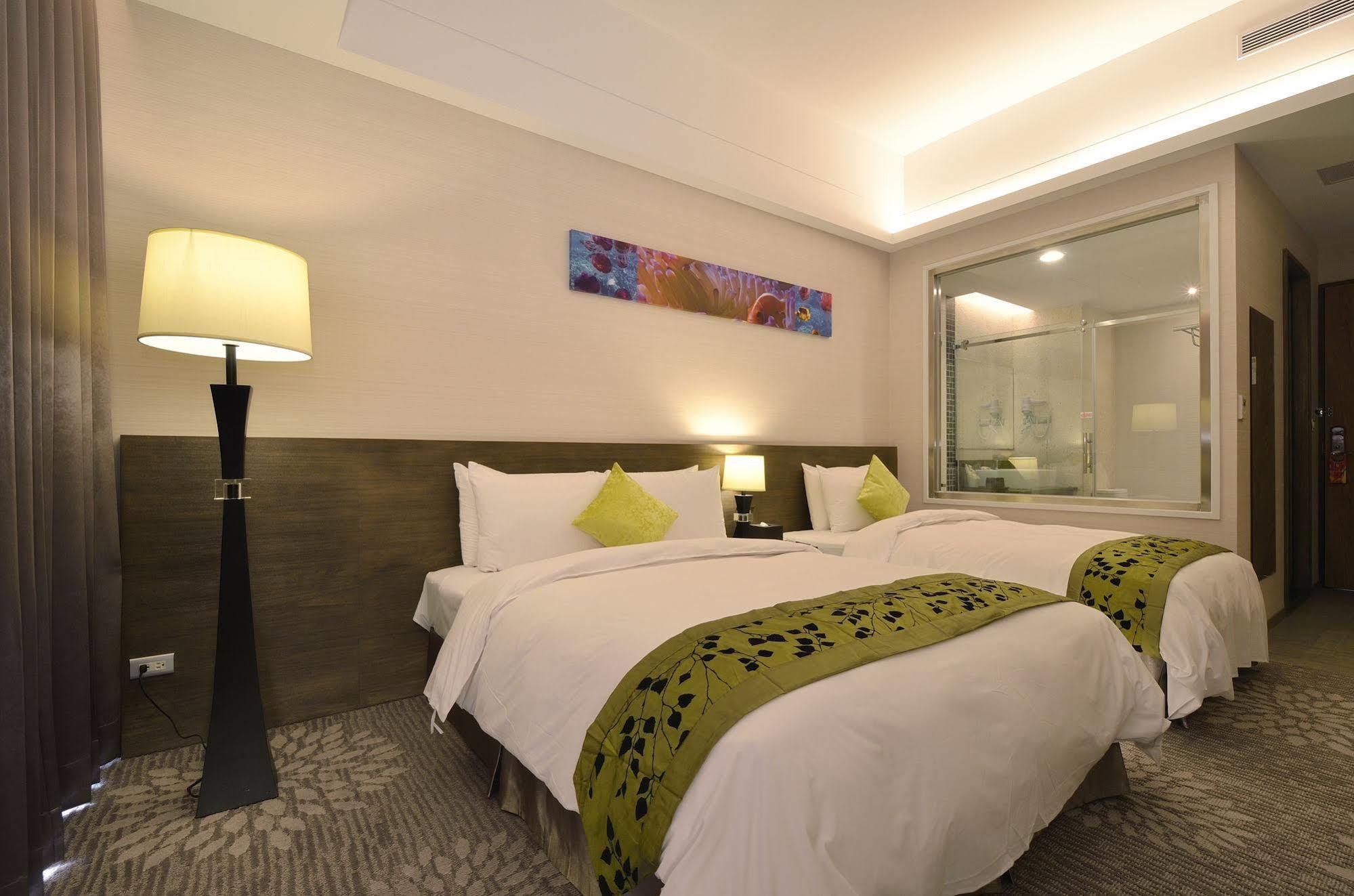 Hoya Hotel T'ai-tung Extérieur photo